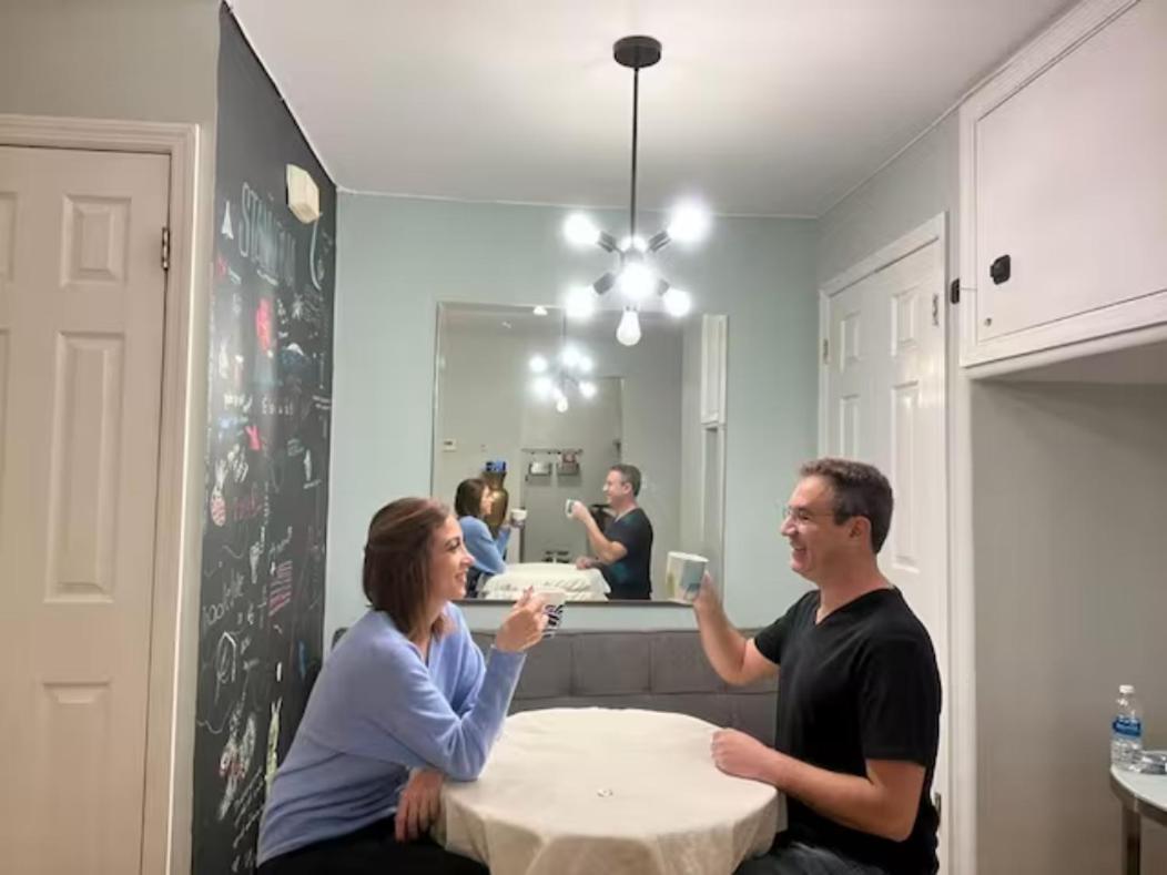 Central And Affordable Williamsburg Private Bedroom Close To Subway Habitación en casa particular Nueva York