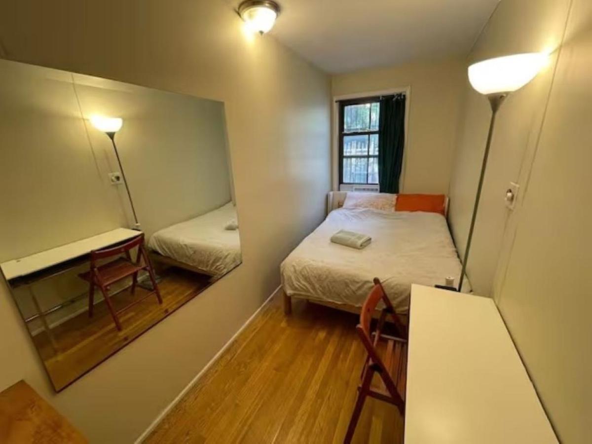 Central And Affordable Williamsburg Private Bedroom Close To Subway Habitación en casa particular